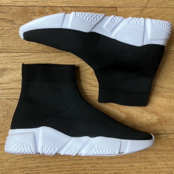 Steve Madden Taffey knit sneaker booties - Picture 12 of 12